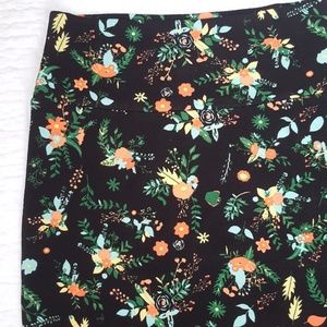 LulaRoe floral Cassie Skirt, Small